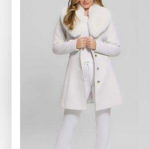 Women's White Faux-Fur Collar Coat